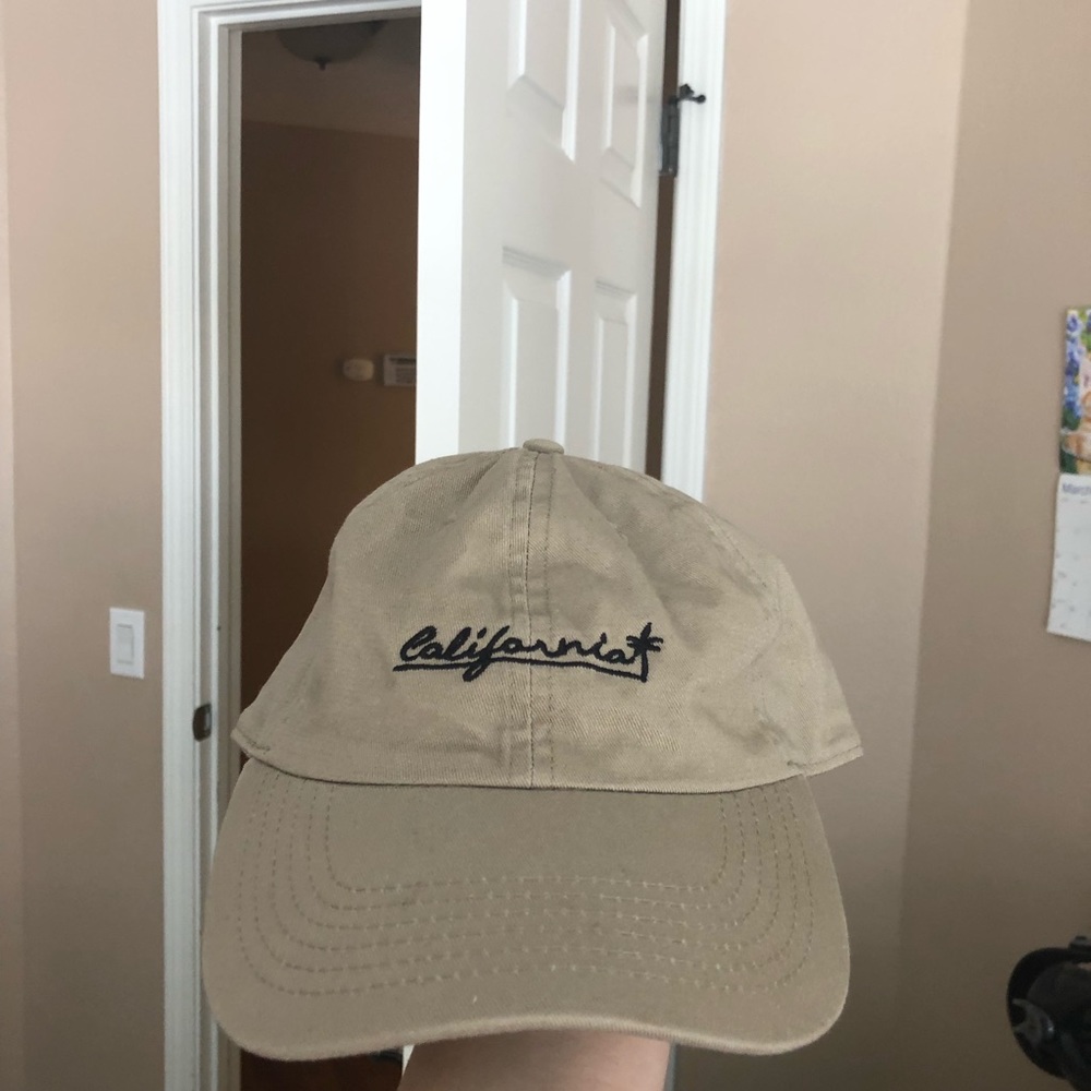 tan california hat